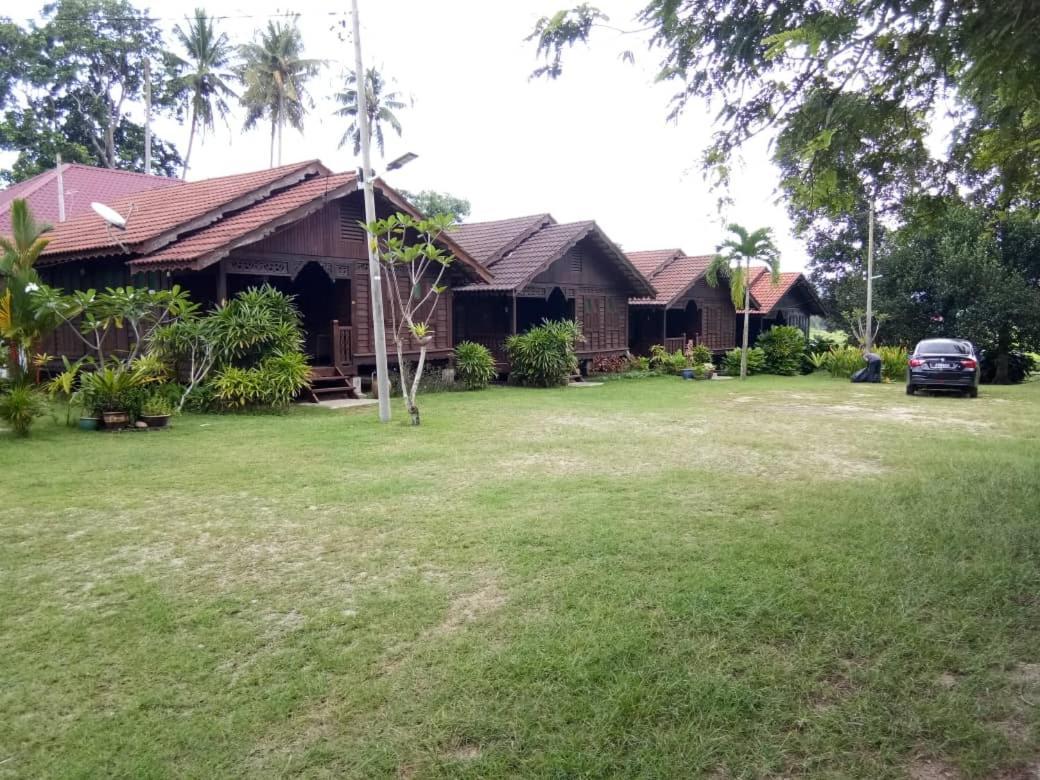 Kampung Tok Lembut Vacation Home Pantai Cenang  Exterior foto