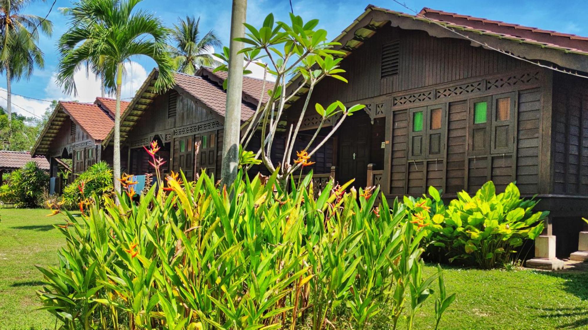 Kampung Tok Lembut Vacation Home Pantai Cenang  Exterior foto