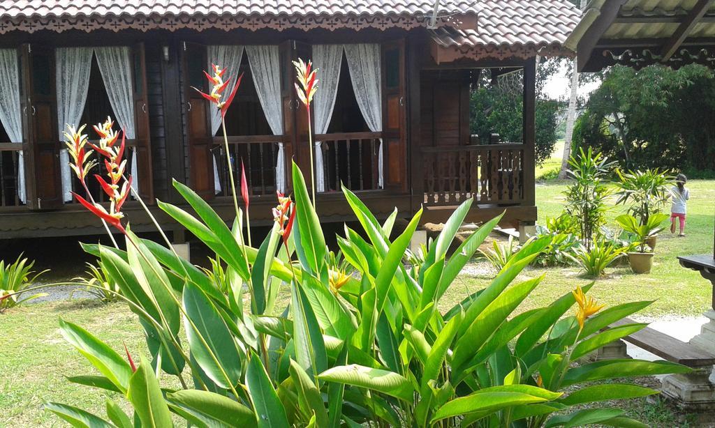 Kampung Tok Lembut Vacation Home Pantai Cenang  Exterior foto